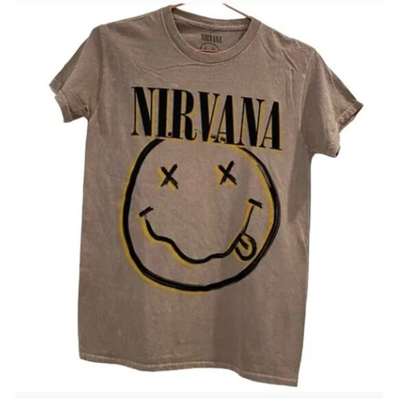 NIRVANA Tops - NWOT Nirvana Women's Inverse Smiley Face T-Shirt Short Sleeve Tan Size Large